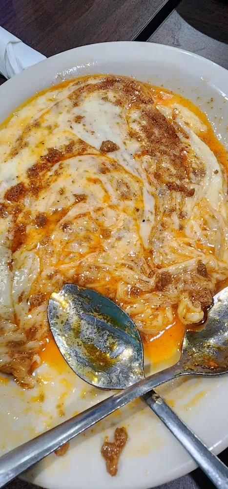 Queso Fundido Con Chorizo